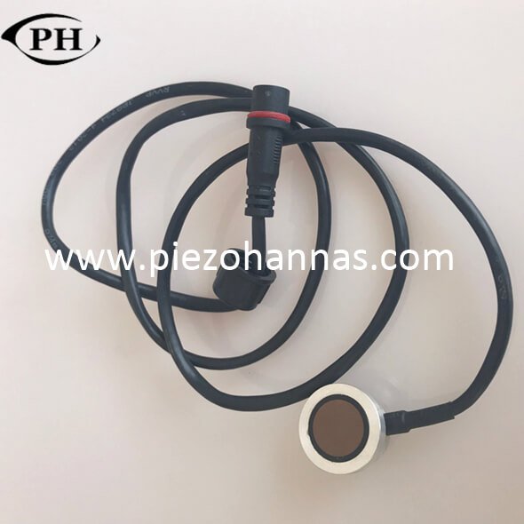 Einfach zu installierender Ultraschall-Kraftstoffstandsensor für die Überwachung von LKW-Kraftstofftanks